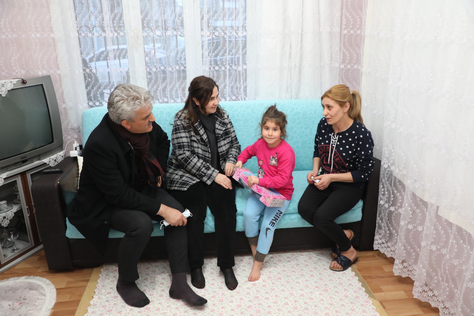 Sayın Erzincan Valisi ve Eşi Hanımefendi, Aile Ziyaretlerinde Bulundular