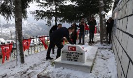 Artvin’de “18 Mart Çanakkale Zaferi ve Şehitleri Anma Günü” dolayısıyla tören düzenlendi.