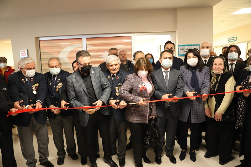 Mehmet Akif Ersoy Devlet Hastanesinde Ergoterapi Ünitesi ve Şehit ve Gazi Yakınları İletişim Odası Açıldı