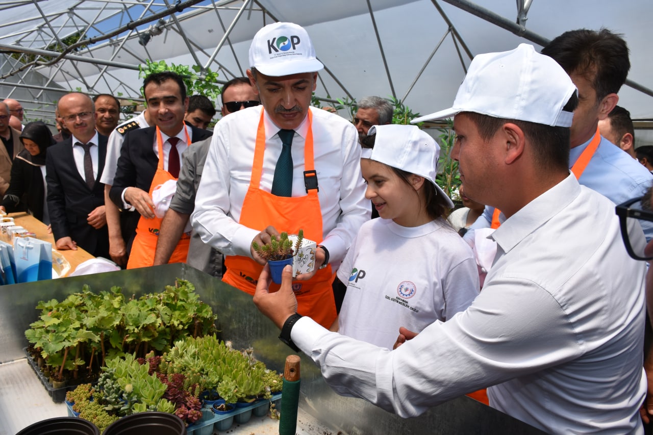 Karaman Valisi Tuncay Akkoyun  “Tarım Engel Tanımaz” Projesinin Sera Açılışında