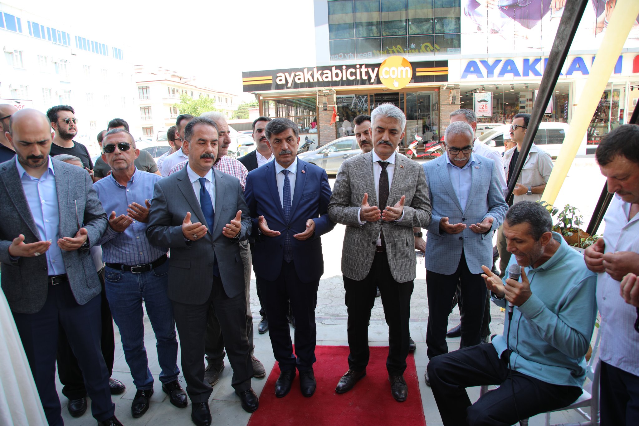 Sayın Erzincan Valisi, İşyeri Açılışına Katıldı.