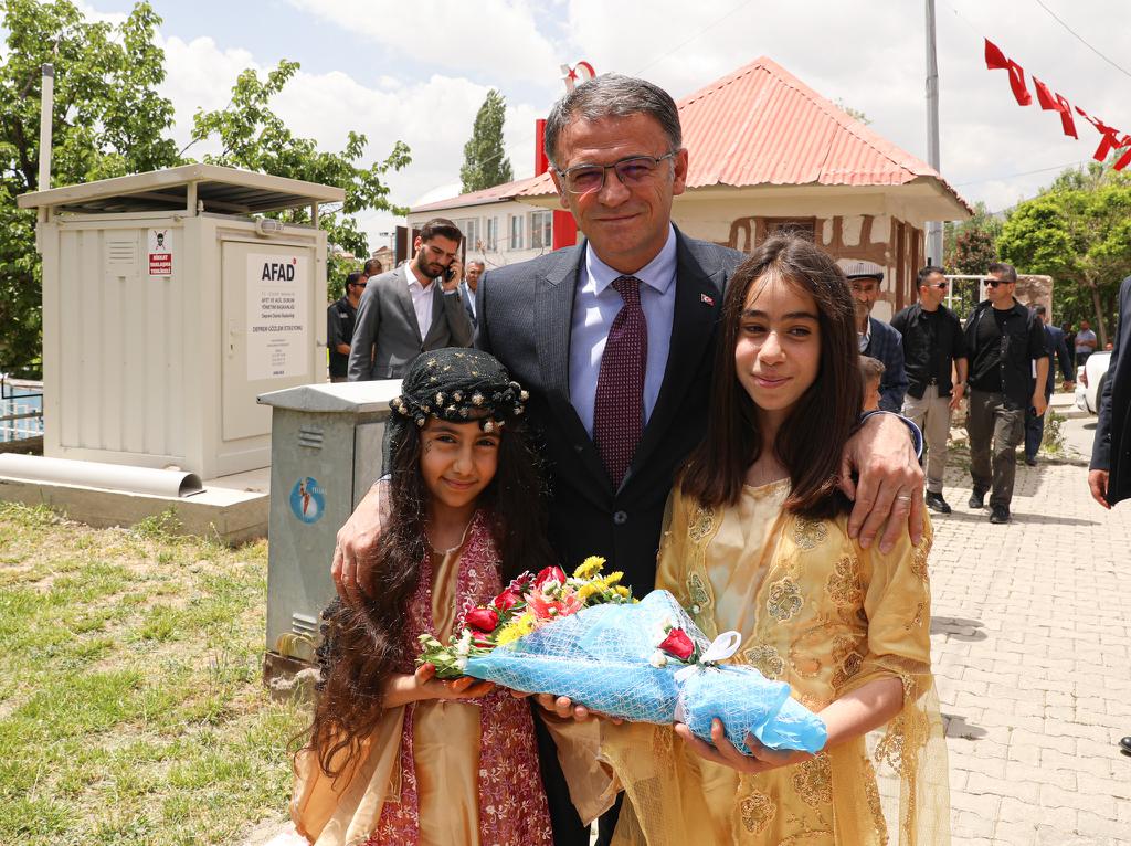 Vali Dr. Ozan Balcı Başkale’de