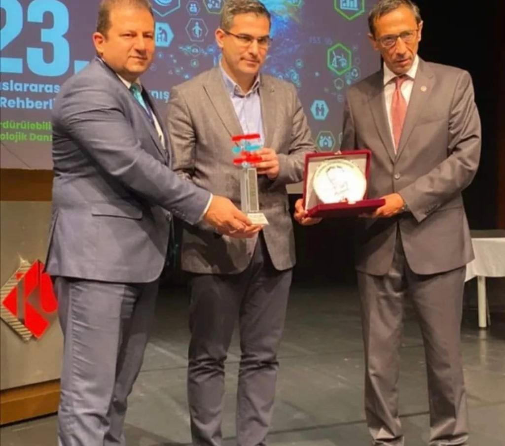 Vali Tekbıyıkoğlu’na “Türk PDR Derneği 2022 Yılı Empati Ödülü”