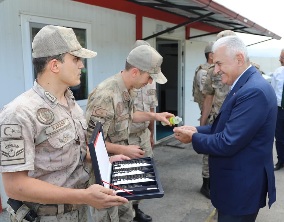 Son Başbakanımız Sayın Binali Yıldırım ve Sayın Erzincan Valisi Mehmet Makas, Güvenlik Güçlerimizin Bayramlarını Kutladılar.