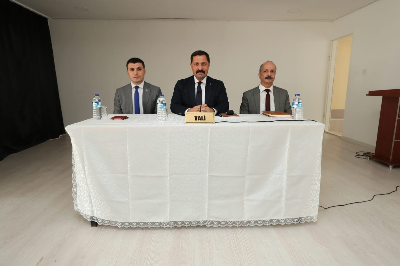 Amasya Valisi Mustafa MASATLI, Hamamözü Köy ve  Mahalle Muhtarları Toplantısına Başkanlık Etti