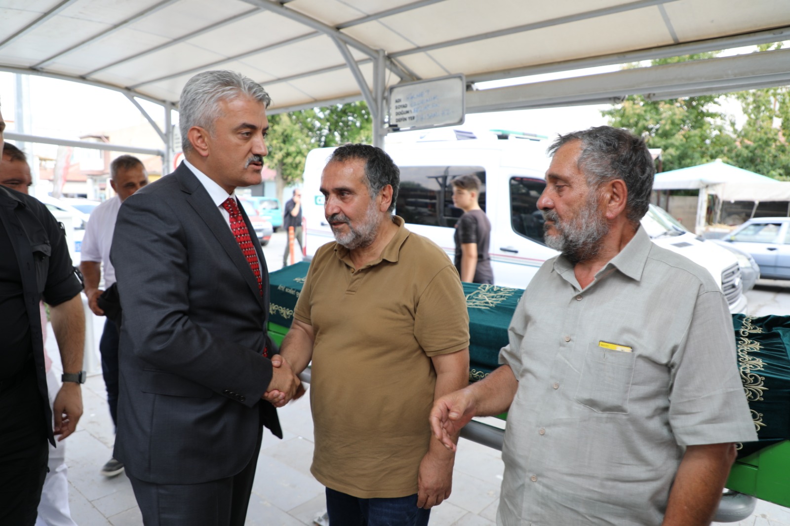 Sayın Erzincan Valisi, Özdemir Ailesini Acı Günlerinde Yalnız Bırakmadı