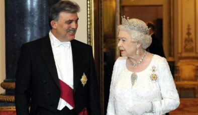 Abdullah Gül’ün Kraliçe Elizabeth’in hayatını kaybettiği gün İngiltere’de olduğu ortaya çıktı