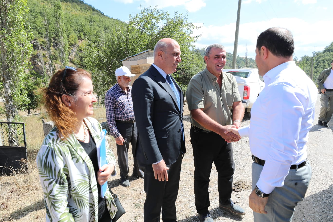 Amasya Valisi Mustafa MASATLI, Çatalçam ve Avşar Köylerimizde Yapımı Tamamlanan Basınçlı Sulama Tesislerinin Açılışını Gerçekleştirdi
