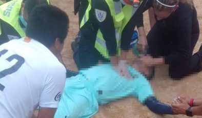 Meksika’da 45 yaşındaki futbolcu Raul Reyes maç esnasında kalbine yenik düştü