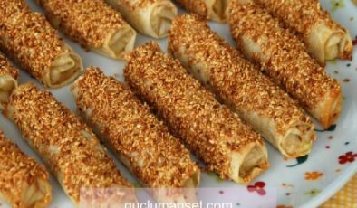 En kolay susamlı çıtır börek nasıl yapılır? Susamlı çıtır böreğin püf noktaları