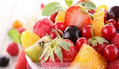 Meyve kilo aldırır mı? Yemekten sonra meyve yenir mi? Aç karna meyve yemenin faydaları..