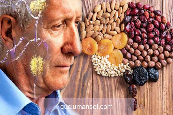 Alzheimer nedir ve belirtileri nelerdir? Alzheimer’in tedavisi var mıdır? İyi gelen besinler…