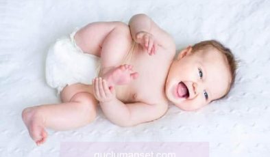 Bebekler kaç aylıkken bezden çıkabilir? Yeni doğan bebeklerde bezsiz tuvalet eğitimi